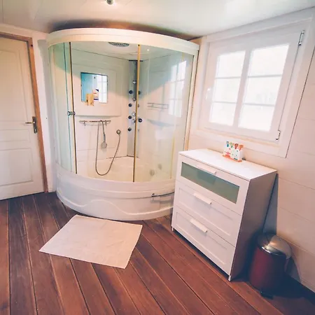 Fermette Les Ormes, 8 Personnes, Village * 메를리몽