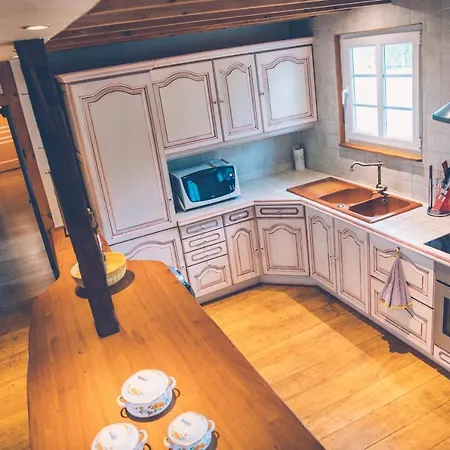 Fermette Les Ormes, 8 Personnes, Village 메를리몽