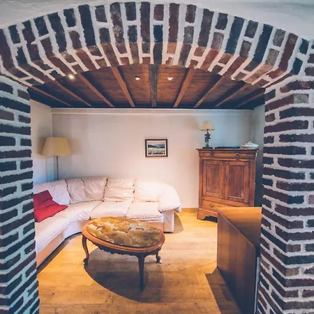 Fermette Les Ormes, 8 Personnes, Village *